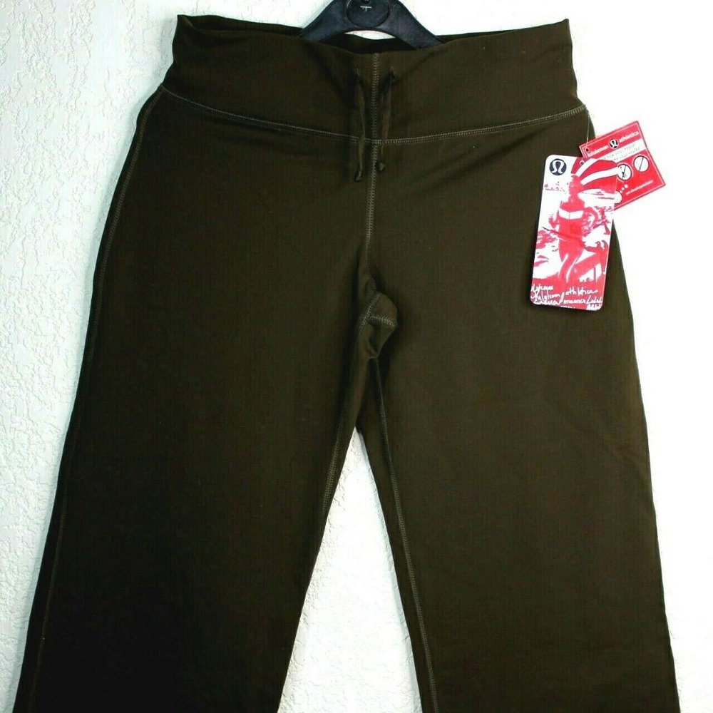 NWT Lululemon Luon Size 06 W Relaxed Fit Crop Teak= brown